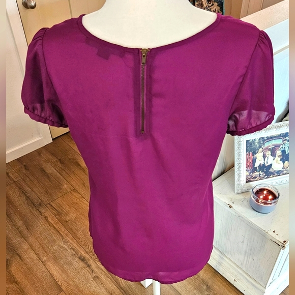 Barely Worn - XXI / FOREVER 21 - Cute Purple Shear Top - Size Small - Picture 4 of 4